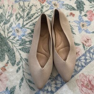 Old Navy Pointed Flats